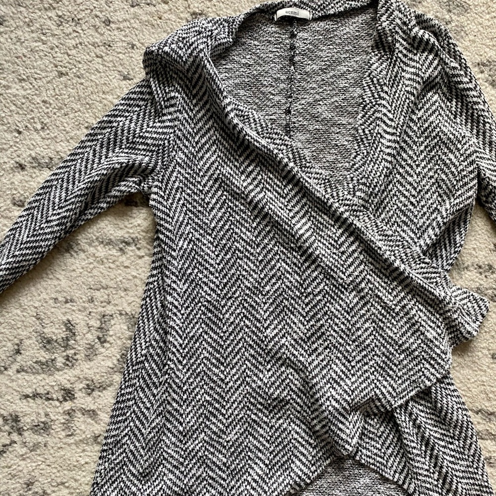 High-Low Cardigan - Picture 2 of 2